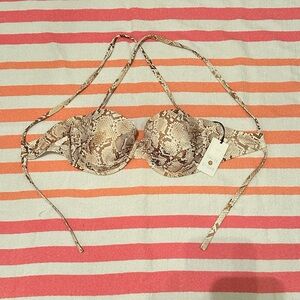 Bikini top Target Shade & Shore Women's
Size 36 D Beautiful Snakeskin New